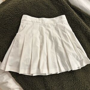 Aritzia -Sunday Best tennis skirt. Perfect condition.